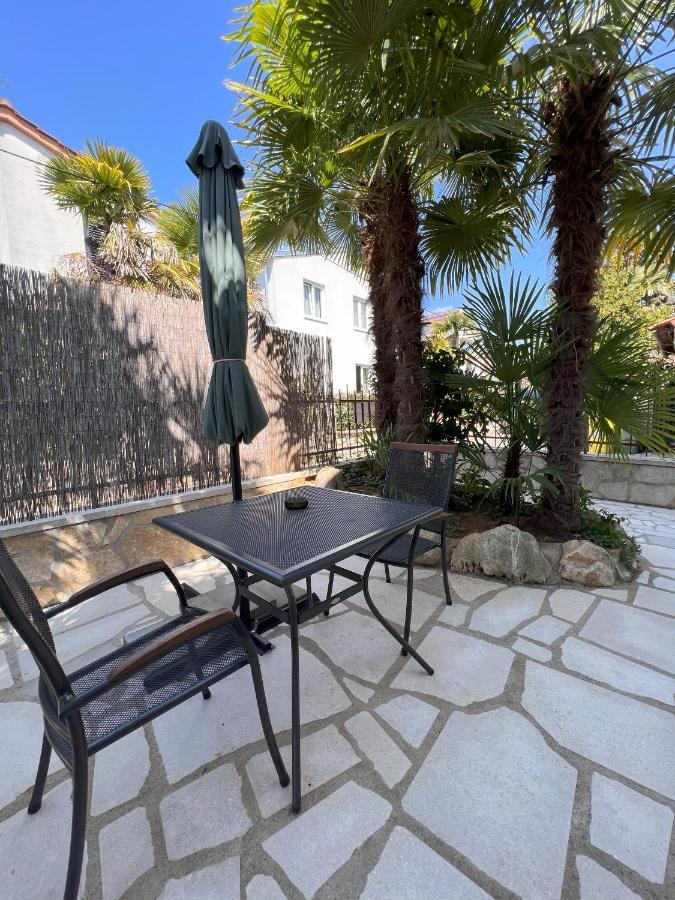 Apartmani Palme Funtana Εξωτερικό φωτογραφία